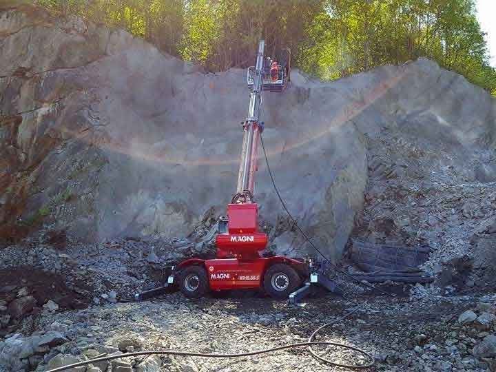 Magni Telescopic Handlers al Samoter