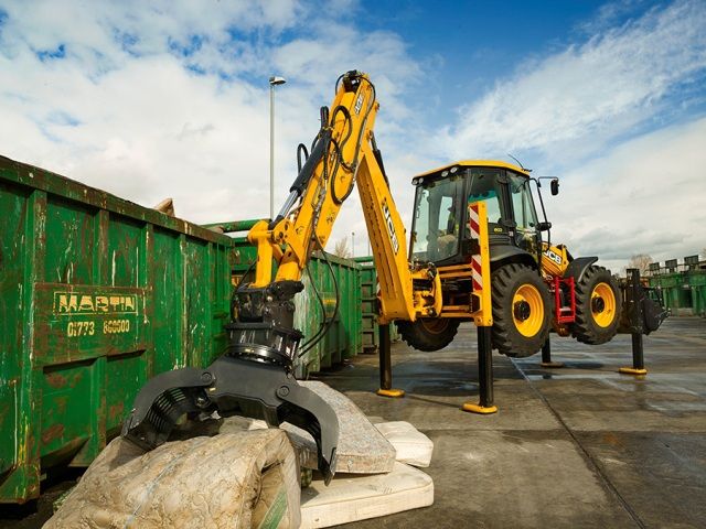 Jcb registra il terzo più alto profitto della sua storia 