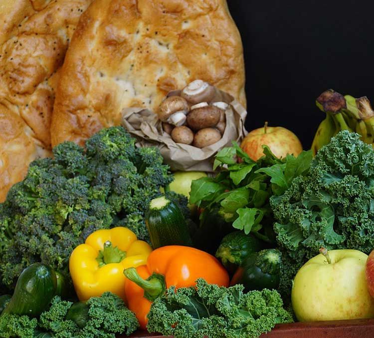 Ogni anno milioni di tonnellate di cibo nella spazzatura