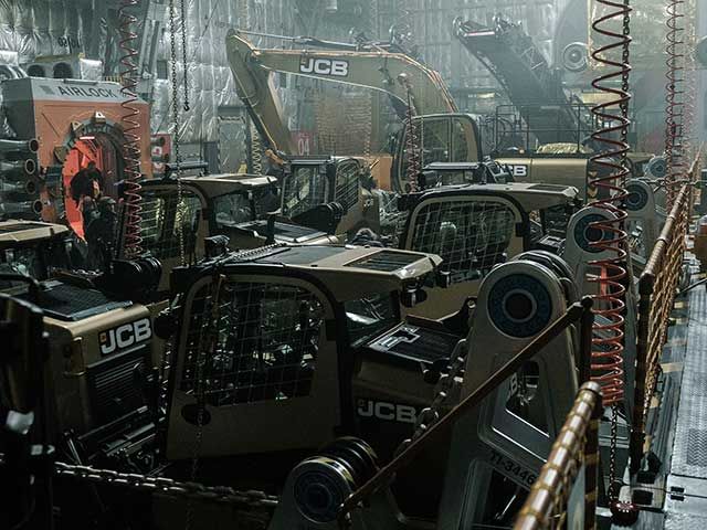 Le macchine JCB sul set del film Alien