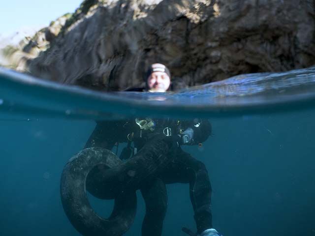 Al via il primo progetto italiano per trovare, documentare e rimuovere i rifiuti sottomarini