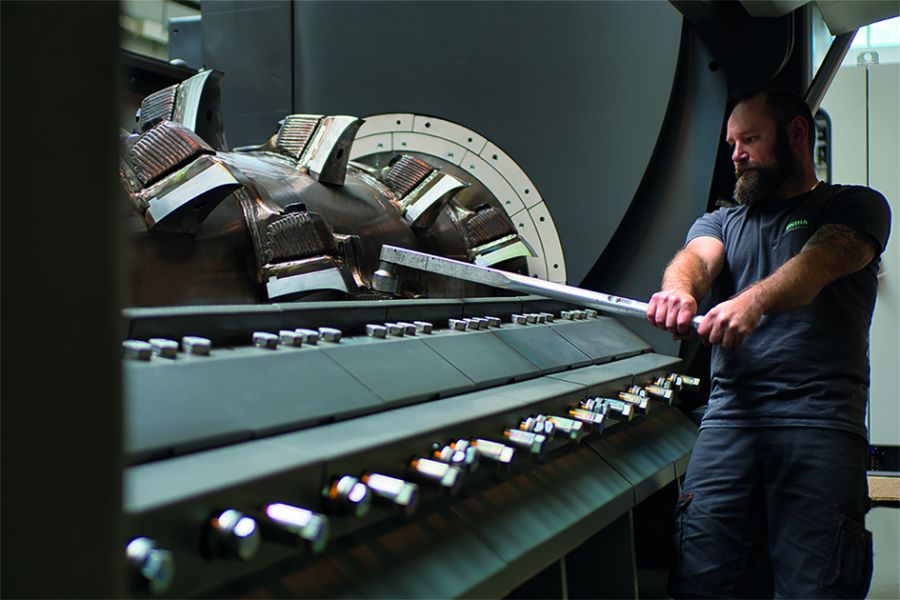 Un ulteriore progresso di UNTHA: il resistente sistema di taglio RC dei trituratori serie XR distribuiti da Ecotec Solution