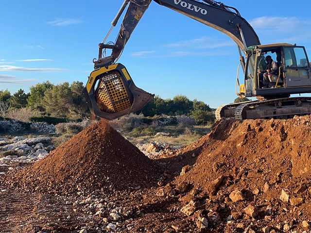 Terre, rocce da scavo e sabbia, come gestirle in cantiere?