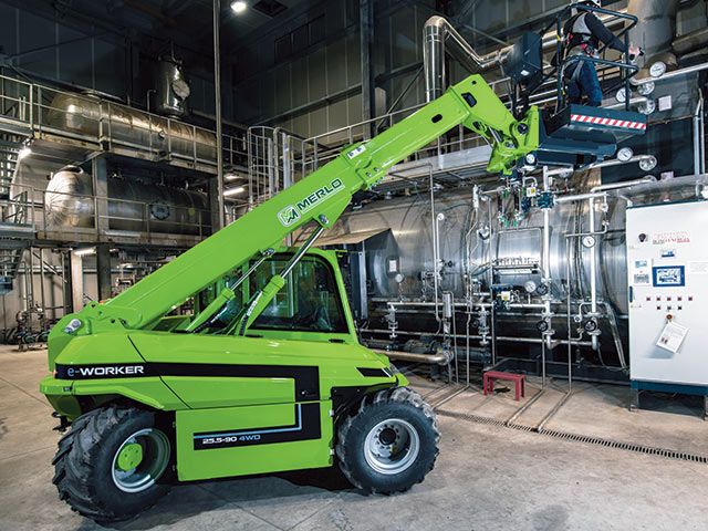 Il nuovo sollevatore telescopico full-electric della Merlo si aggiudica il prestigioso Compasso D’oro ADI 2022