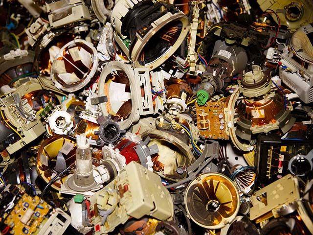 La tecnologia di selezione a sensori è l’avanguardia nel riciclo dei rottami elettronici  