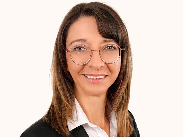 ''Con lo sguardo rivolo al domani''