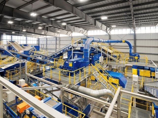 Con il riciclo della plastica, gli imballaggi tornano nuovi prodotti