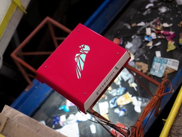 La nuova generazione sostenibile dell'Analyzer di rifiuti di Greyparrot alimentato dall'IA