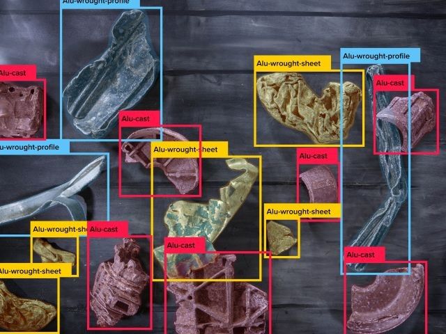 TOMRA presenta una nuova soluzione basata sul deep learning per valorizzare i rottami di alluminio battuto