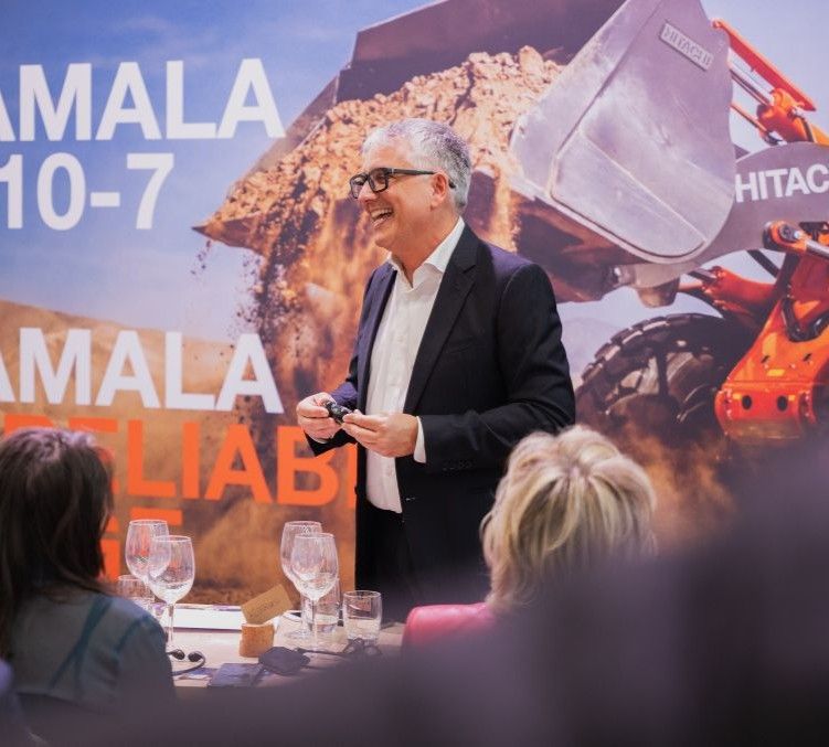 Da Hitachi a LANDCROS: Francesco Quaranta delinea il futuro del costruttore giapponese