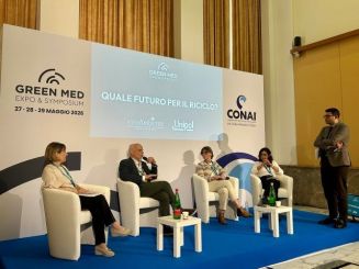 Riciclo rifiuti e decarbonizzazione: l’Italia accelera sulla circolarità, ma servono regole stabili e chiare