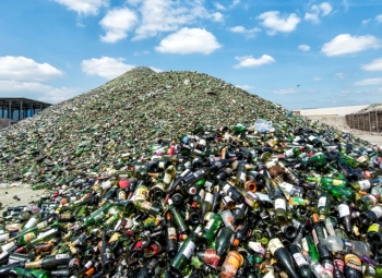 Glass bottles before recycling © Wim Van Eesbeek