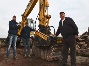  A Verona, la MB Crusher BF70.2 si è subito inserita nel ciclo produttivo e sta lavorando già da 7 anni frantumando, senza cedimenti, blocchi di calcestruzzo particolarmente resistente e materiale.