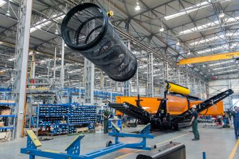 Stabilimento Pronar Siemiatycze- Montaggio vaglio a tamburo